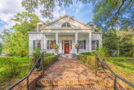Twin Oaks: 