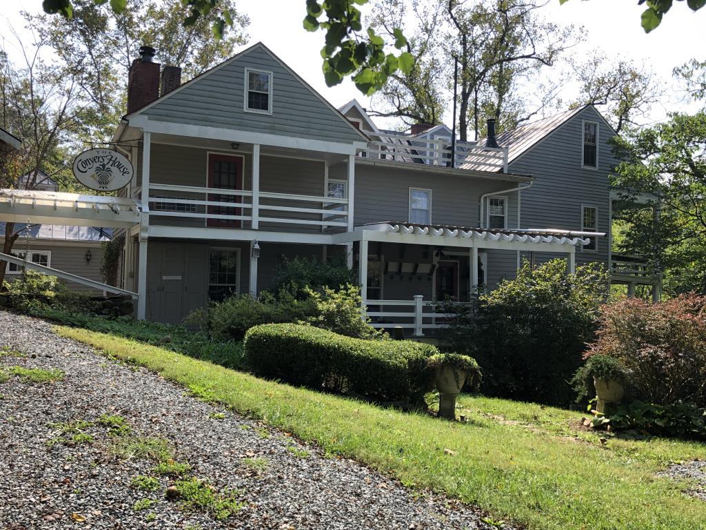 Conyers House Inn and Stable Sperryville, VA Inn for Sale