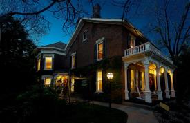 Lamberson Guest House: Exterior Front/side