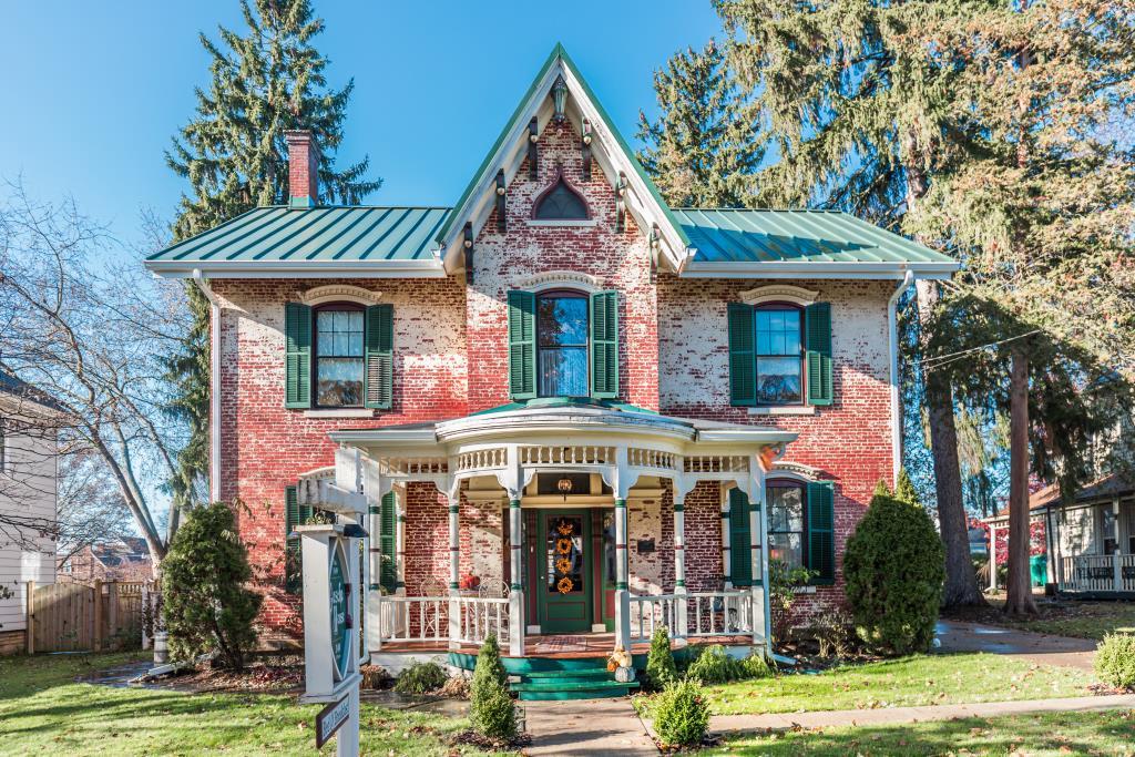 The Gasche House Wooster, OH Inn for Sale