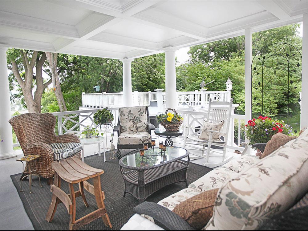 Bragdon House Bed and Breakfast Geneva, NY Inn for Sale