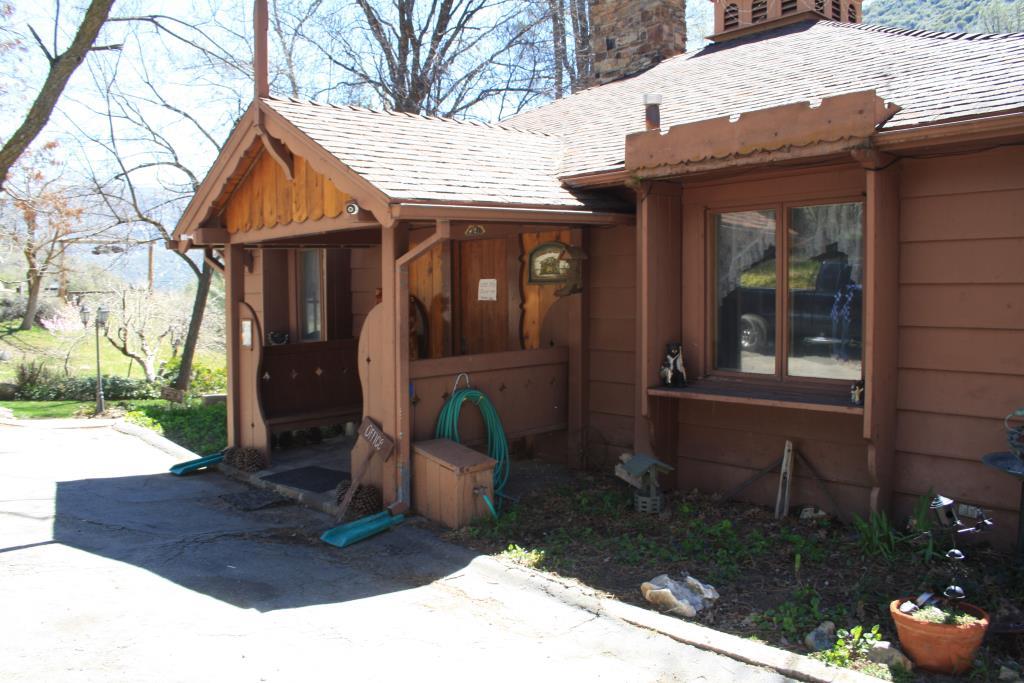 Durrwood Creekside Lodge B&B Kernville, CA Inn for Sale