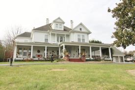 The Doctors Inn: 