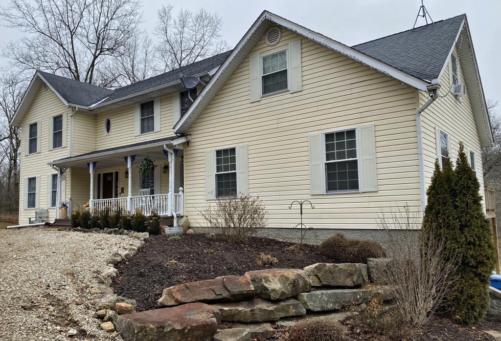 Cottage by the Castle Camdenton, MO Inn for Sale