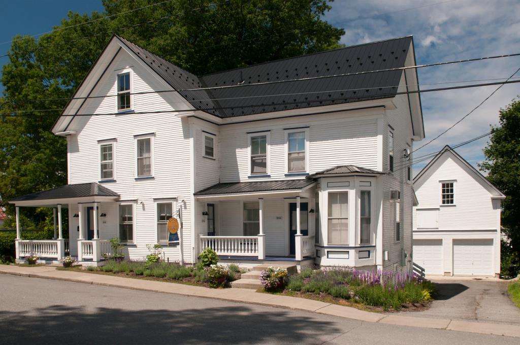 Vita Huset Extended Stay Newport, VT Inn for Sale