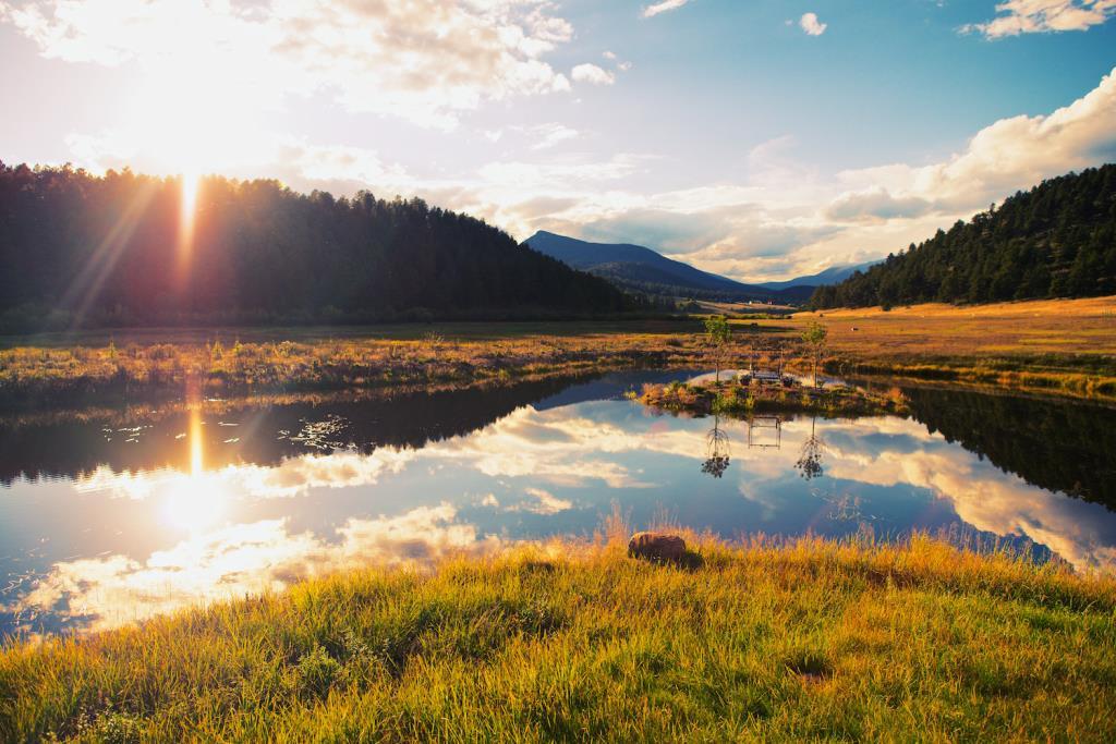 Historic Stagecoach Ranch for Sale Bailey, CO Inn for Sale