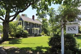 The Hawthorne Inn: 