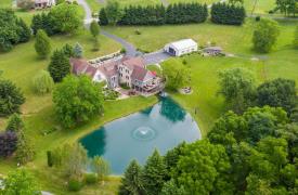 Airy View Bed and Breakfast: Aerial View