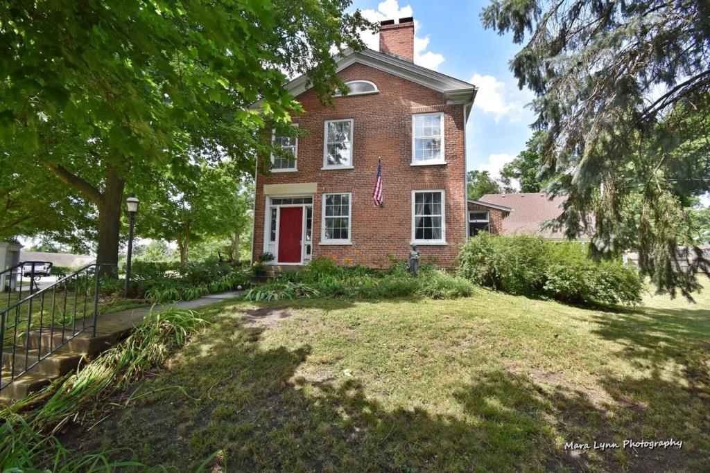 Dunham Hunt House St Charles, IL Inn for Sale