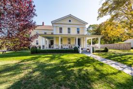The Bushnell House : 
