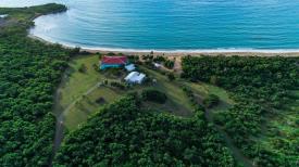 Hummingbird Beach Hideaway: aerial