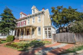 Historic Annapolis Hospitality-5-Star Airbnb: 