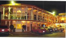 Breakers Boutique Inn and Go Kart Track: breakers inn