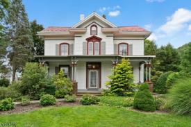 Potential Inn - Historic Hackettstown, NJ: 