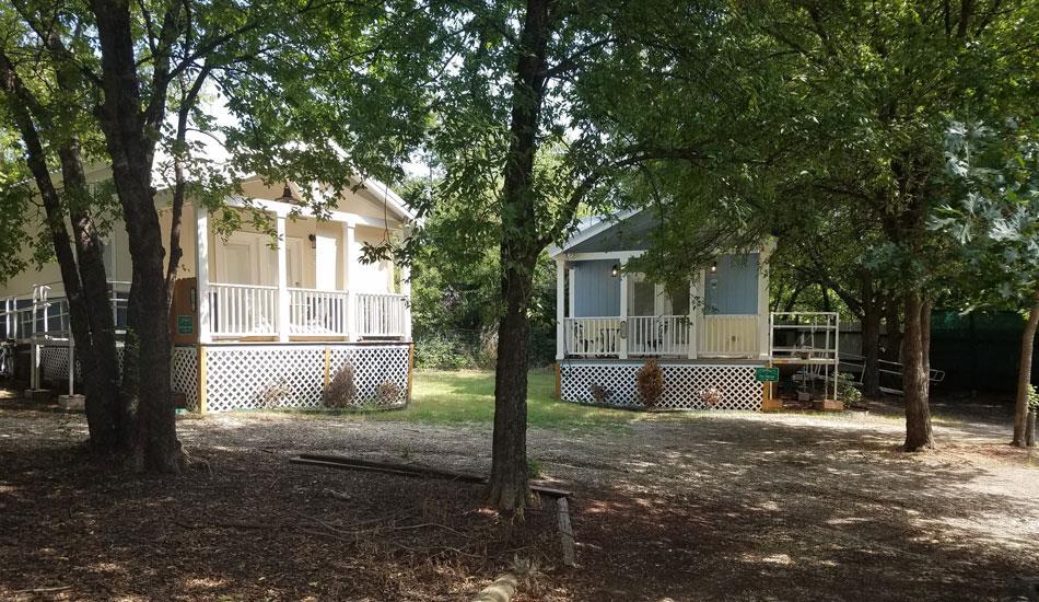 Old Irish B&B Denton, TX Inn for Sale