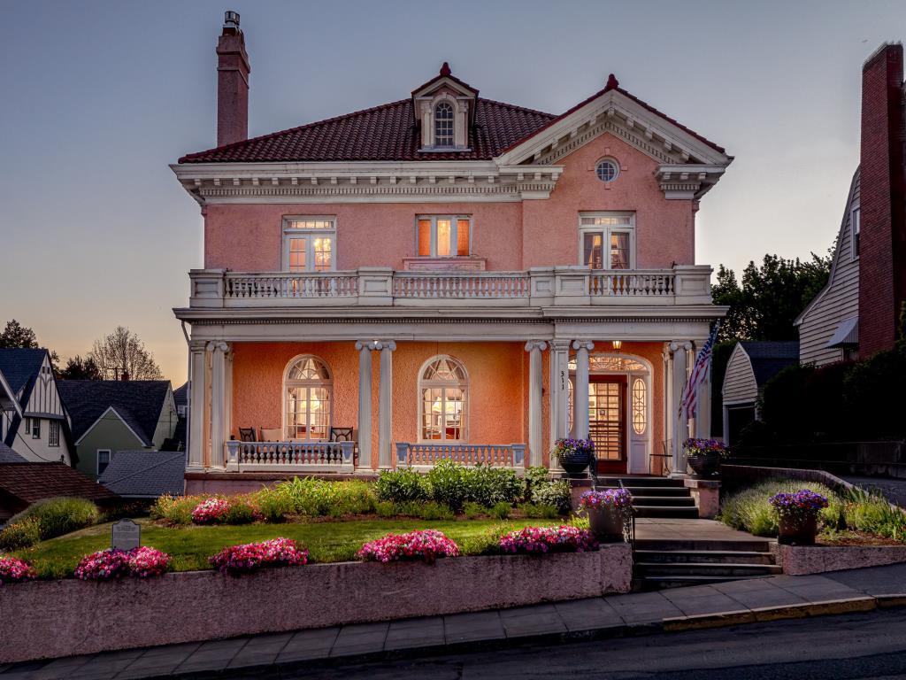 The Pendleton House Historic Inn Bed & Breakfast Pendleton, OR Inn