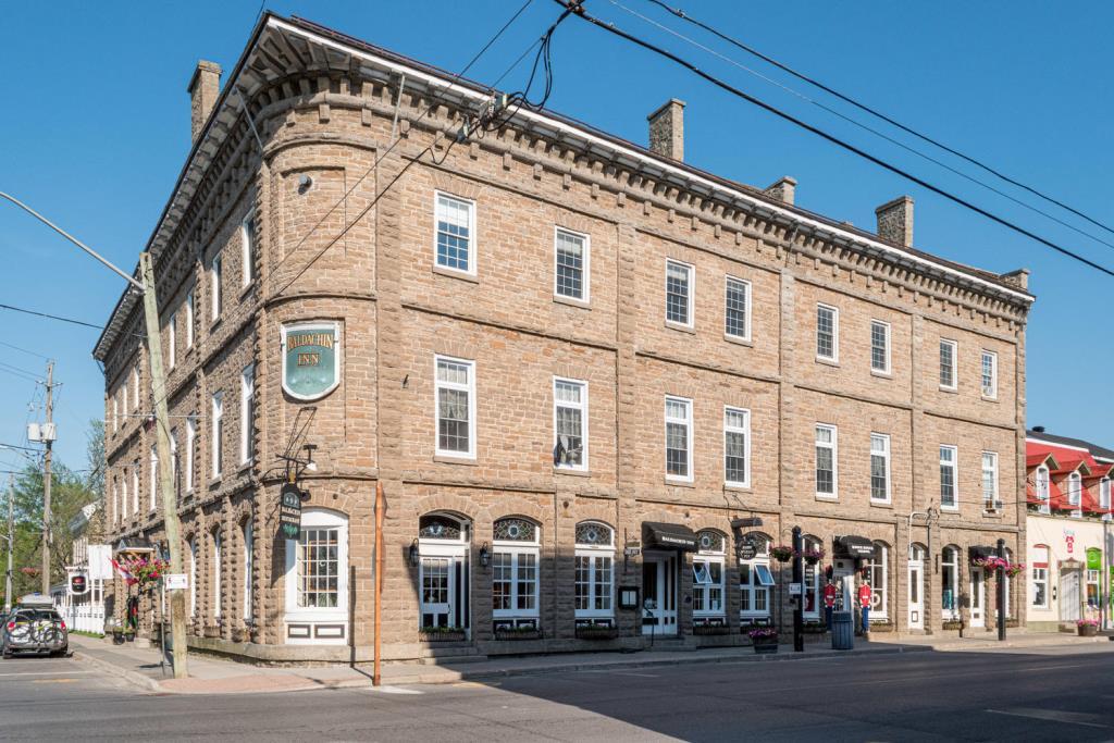 The Baldachin Inn Merrickville, ON Inn for Sale