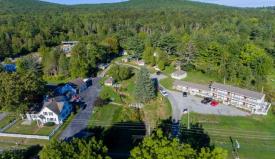 Bay Leaf Cottages and Bistro: Aerial View of Bay Leaf Cottages