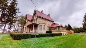 The Meiklejohn House: 