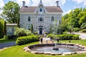 Clyde Hall B&B  / Caldwell Manor: 