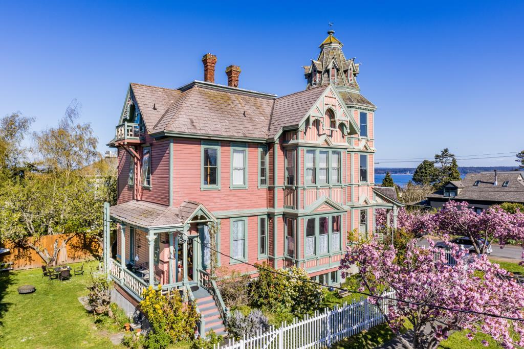 Starrett House Port Townsend, WA Inn for Sale