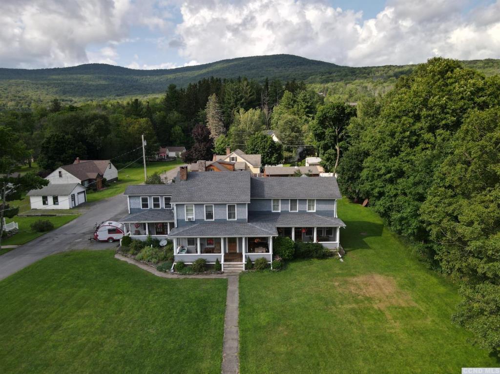 The Sedgwick House a Charming Country Inn Hunter, NY Inn for Sale