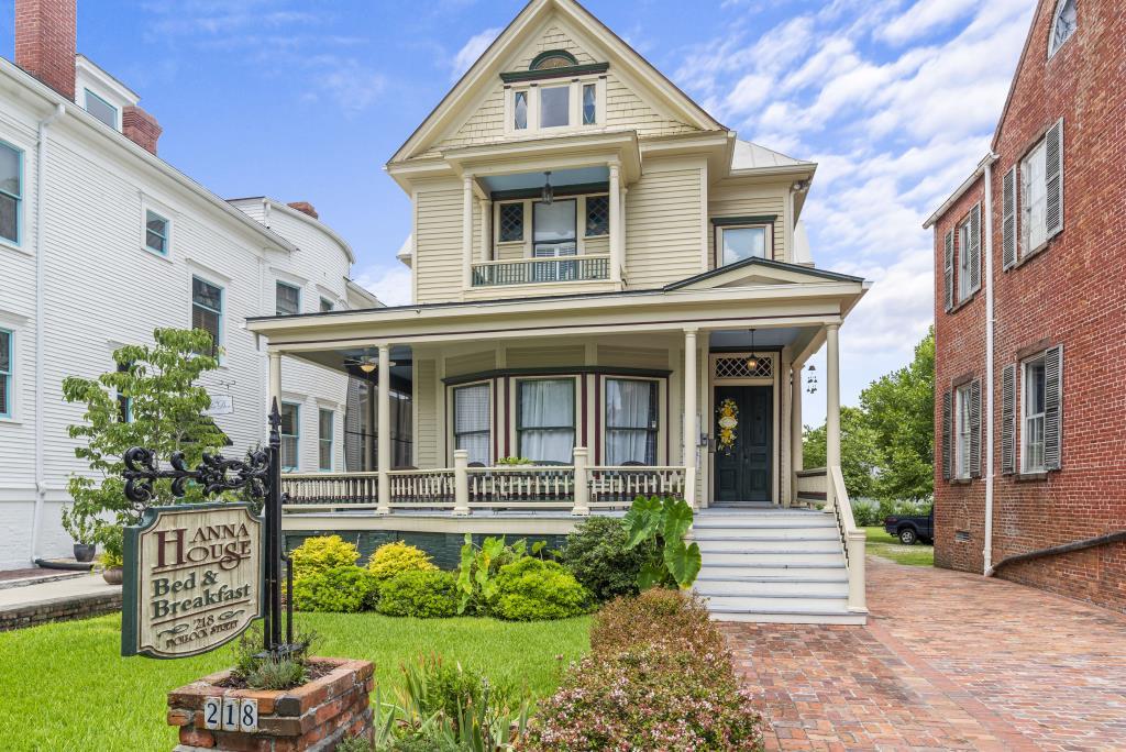 Hanna House Bed and Breakfast New Bern, NC Inn for Sale