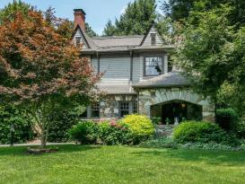 North Lodge on Oakland: Property Front