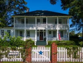 Historic St. Charles Inn: 