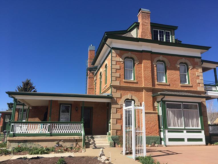 Bauer House Mancos, CO Inn for Sale