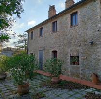 Trasimeno B & B: east