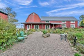 Cooke's Creekview Bed and Breakfast LLC: B & B west view