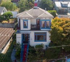 Clementine's Bed & Breakfast: Main