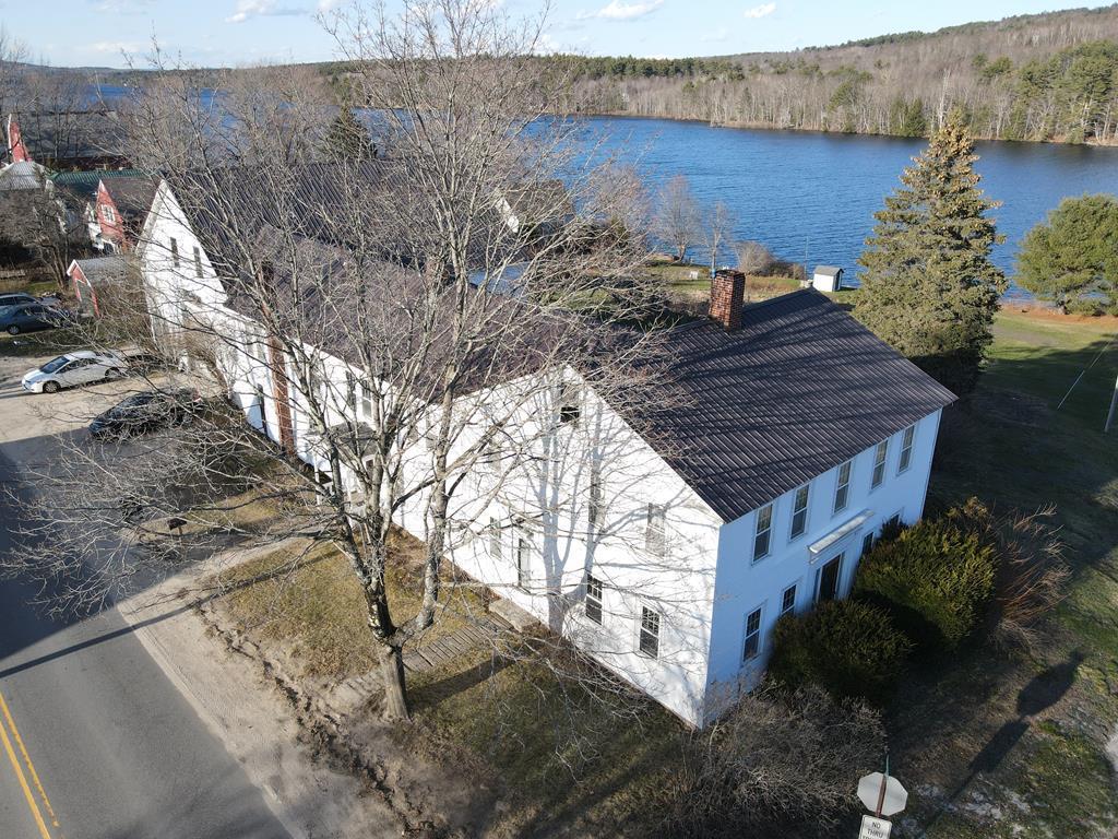 967 Meadow Road Casco, ME Inn for Sale
