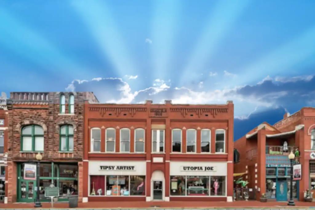 Osage Building Guthrie, OK Inn for Sale