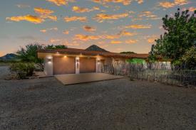 Working Ranch - 16 acre property: 