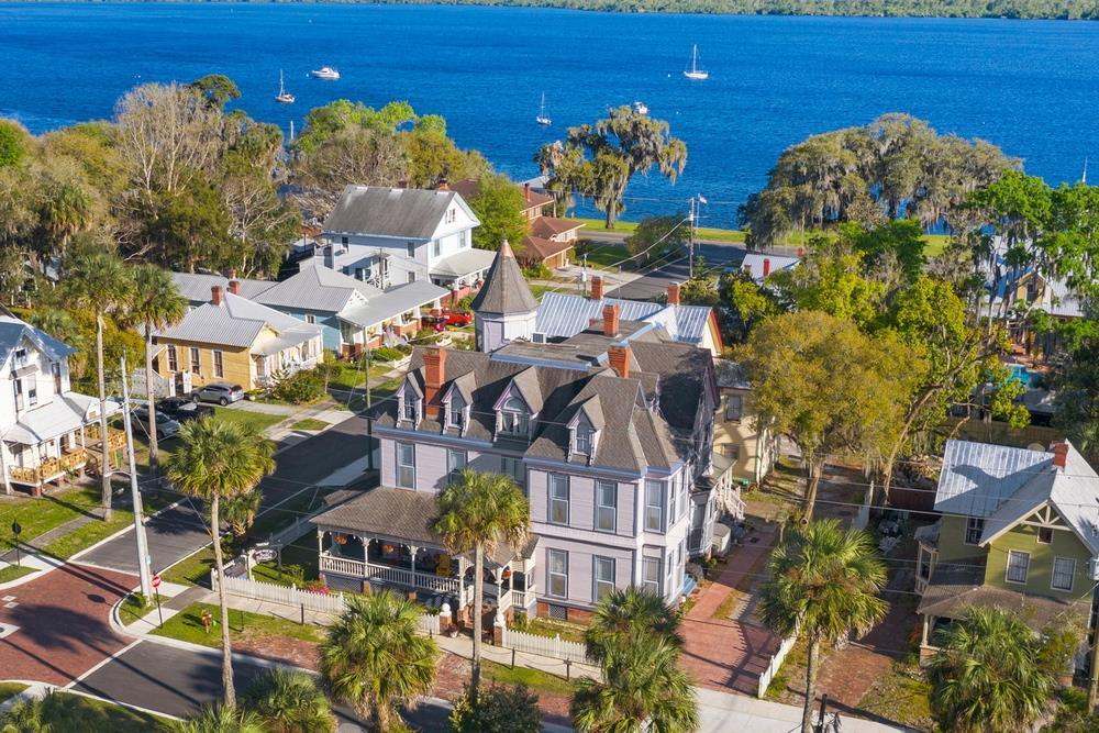 Grand Gables Inn Bed & Breakfast Palatka, FL Inn for Sale