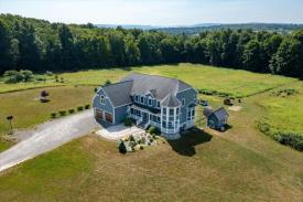 Private Finger Lakes Colonial on 40 Acres: 