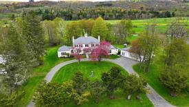 Elegant "Mount Vernon" Colonial Estate: 