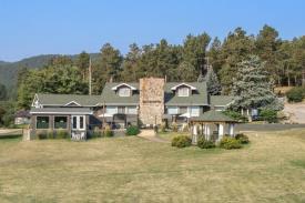 Black Forest Inn: Building Photo