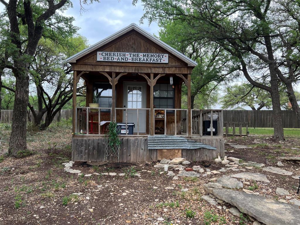 The Village Hico, TX Inn for Sale