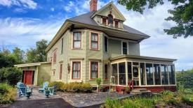 The Guilford Inn: 