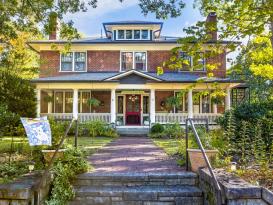 Sweet Biscuit Inn: 