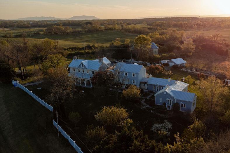 Northern Virginia Inn & Fine Dining Restaurant White Post, VA Inn for