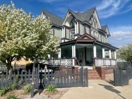 The Bissing House : Front