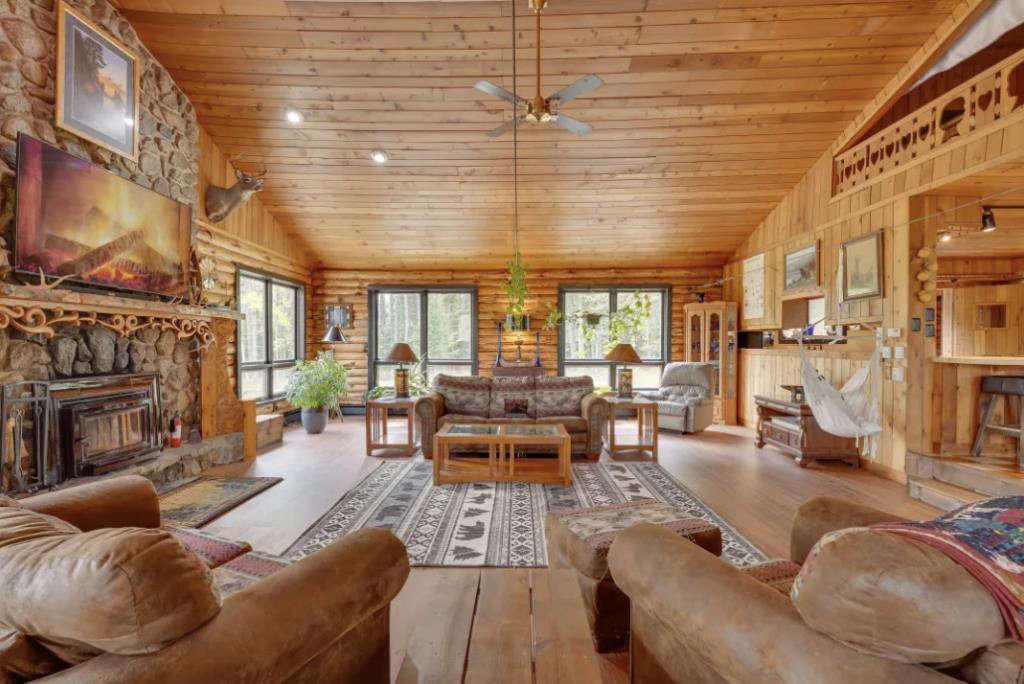 The trappers cabin Long lake, NY Inn for Sale