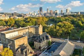 Inn on the Mexican War Streets: 604 W North facing Downtown Pittsburgh