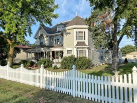Ingleboro Mansion - 1899 Queen Anne Victorian: 