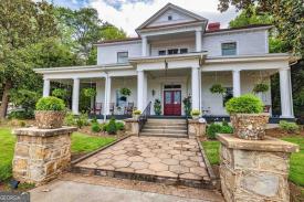 The Veranda Historic Inn: Veranda