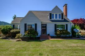 Historic Rodeo/Timber Towne Inn: home front
